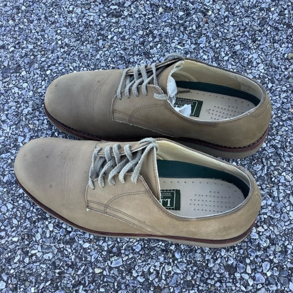 LL‎ Bean Men's Nubuck Suede Leather Vibram Sole Lace Up Shoes Size 10